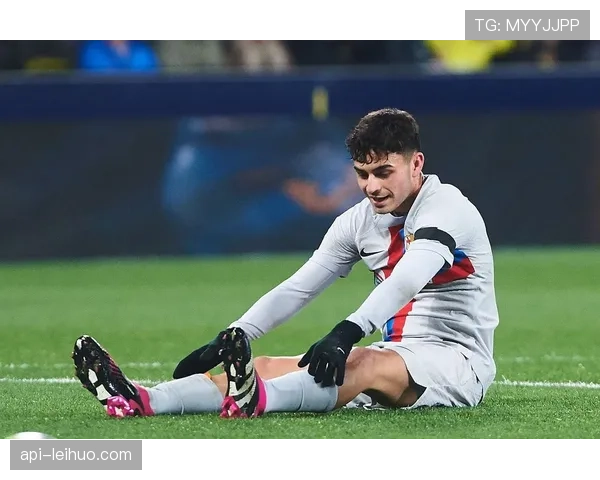 巴萨跟队记者:佩德里已参与部分合练,预计四月初复出,将丰富球队中场战术选择。 巴萨跟队记者:佩德里已参与部分合练,预计四月初复出,将丰富球队中场战术选择。