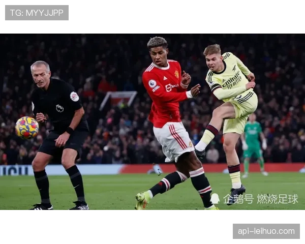 特写:18岁小将上演英超首秀,父母在看台激动落泪 特写:18岁小将上演英超首秀,父母在看台激动落泪